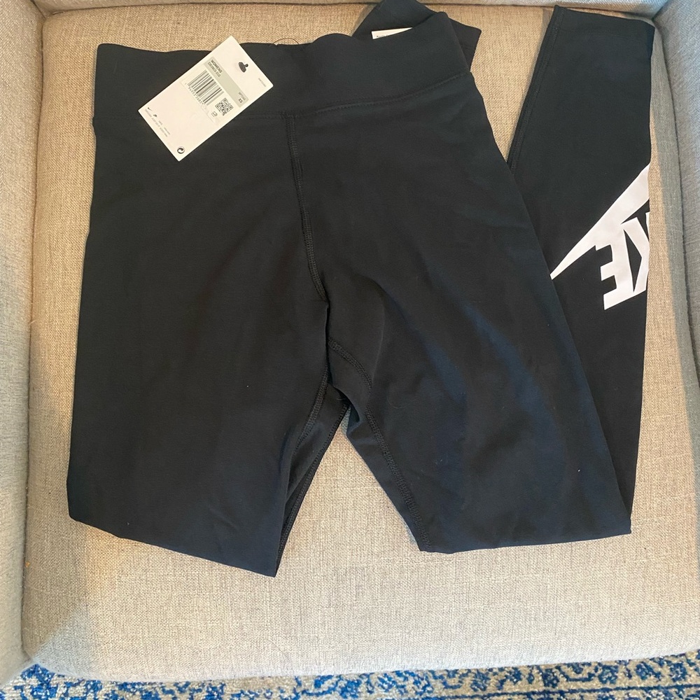 Nike leggings